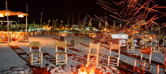 Agafay desert dinner show